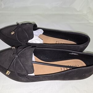Journee Collection Size 12 Elegant Black Loafers for Women NEW